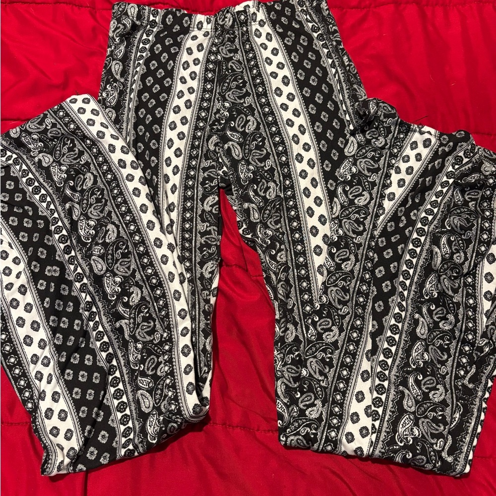 Windsor Black and White Paisley Pants